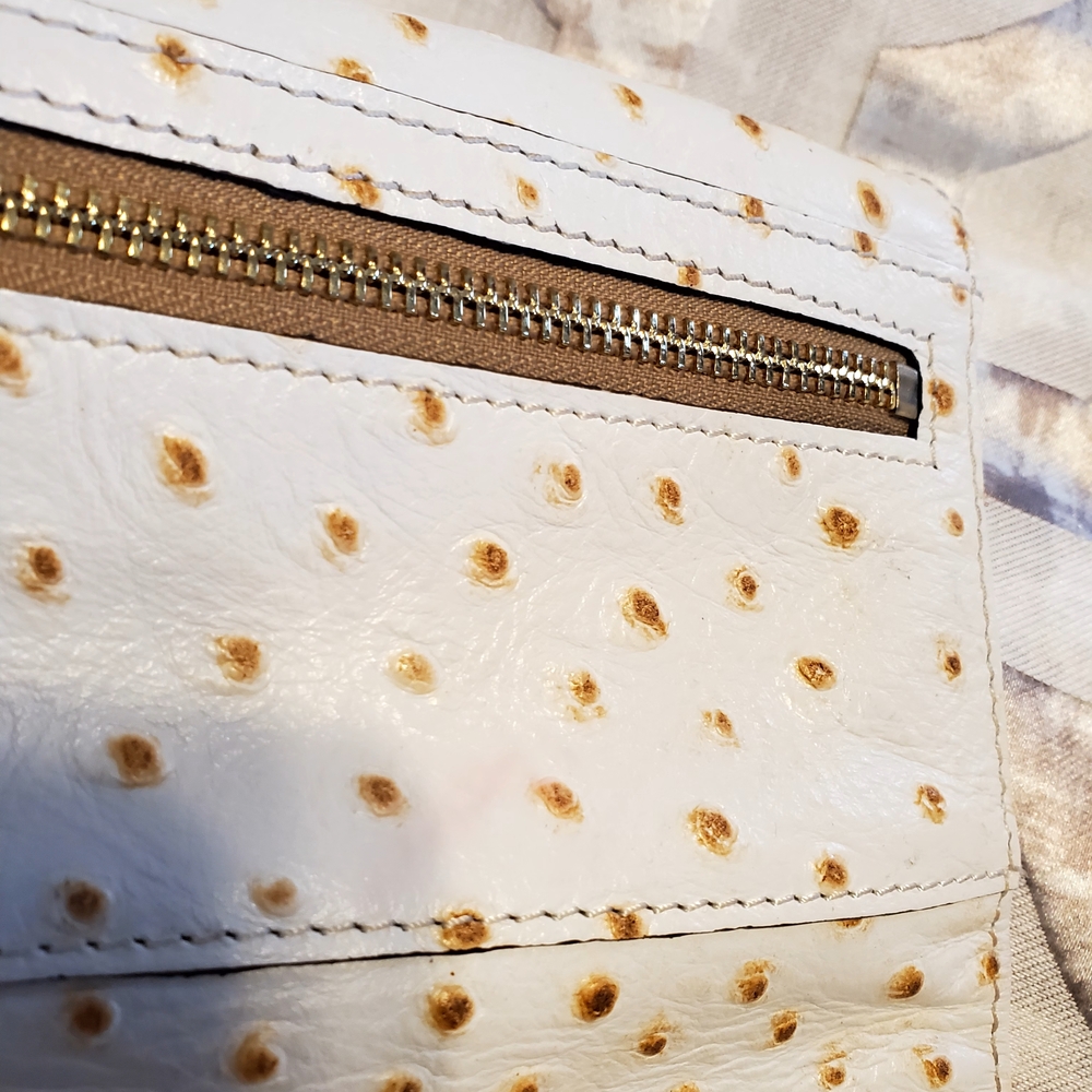 Dooney & Bourke White and Tan Perforated Shoulder Bag - Picture 6 of 12